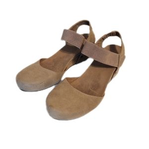 Axxiom Imagine Wedges Size 9